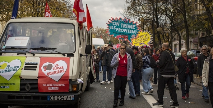 Kemer sıkmayı protesto ettiler - Resim: 5