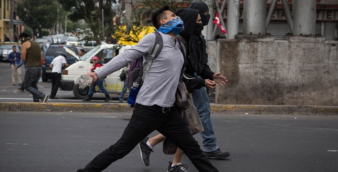 Meksika'da polise öfke dinmiyor - Resim: 1