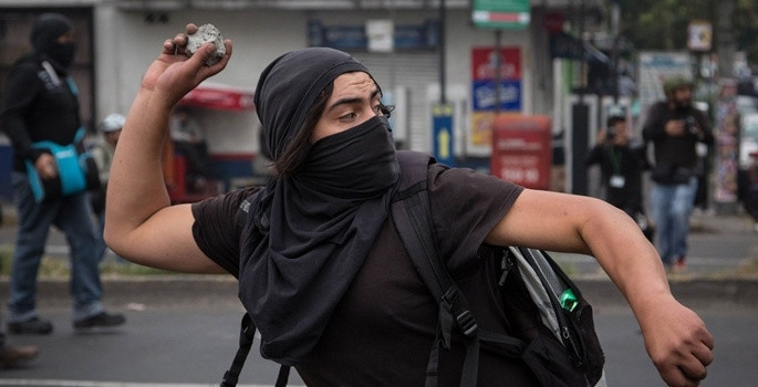 Meksika'da polise öfke dinmiyor - Resim: 9