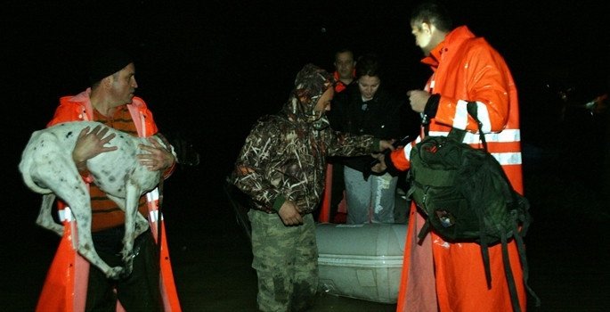 İzmir sele teslim - Resim: 7