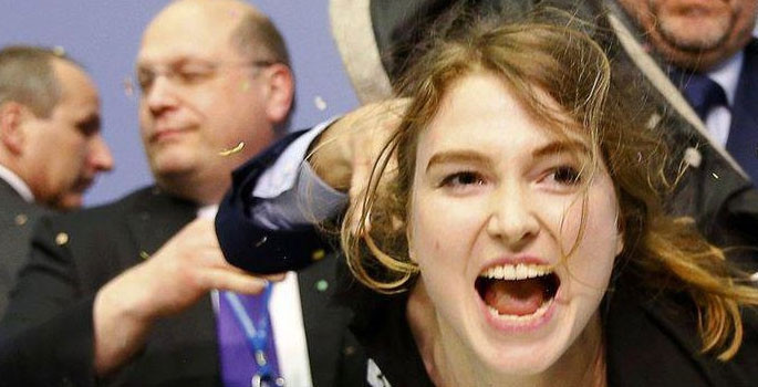 ECB Başkanı Draghi'ye şok protesto - Resim: 7