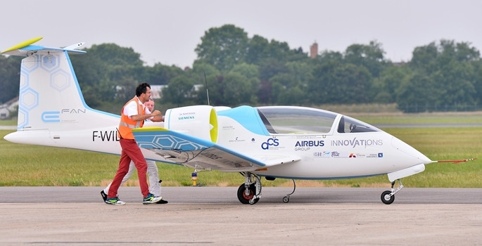 Paris'te 'ATAK' ve 'ANKA' rüzgarı esti - Resim: 12