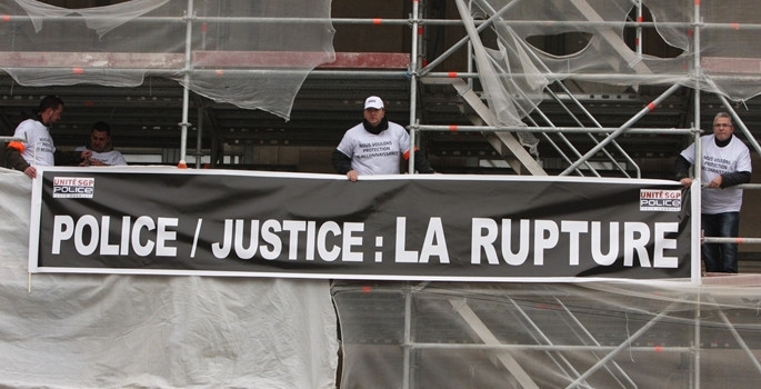 10 bin polis hükümeti protesto etti - Resim: 11