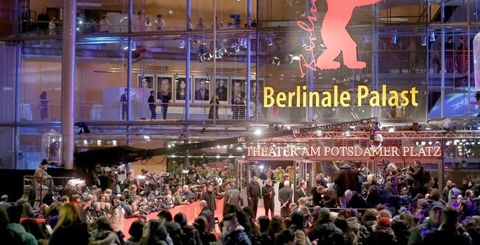 Berlin'de kırmızı halı şıklığı - Resim: 1