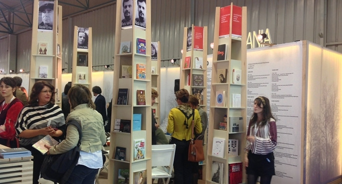 İstanbul Kitap Fuarı'na yoğun ilgi - Resim: 3