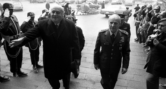 Siyaset sahnesinde 38 yıl... - Resim: 17