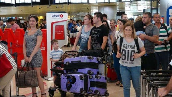 Atatürk Havalimanı'nda tatil yoğunluğu - Resim: 5