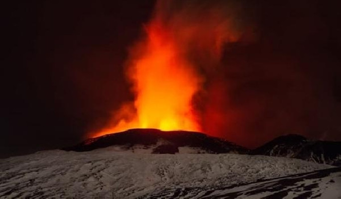 Etna yeniden uyandı - Resim: 4