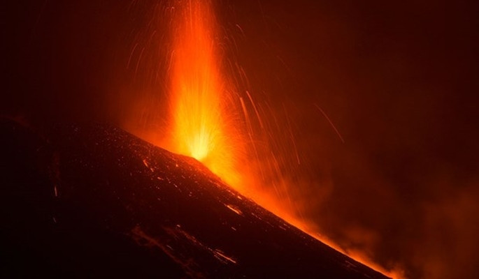Etna yeniden uyandı - Resim: 7