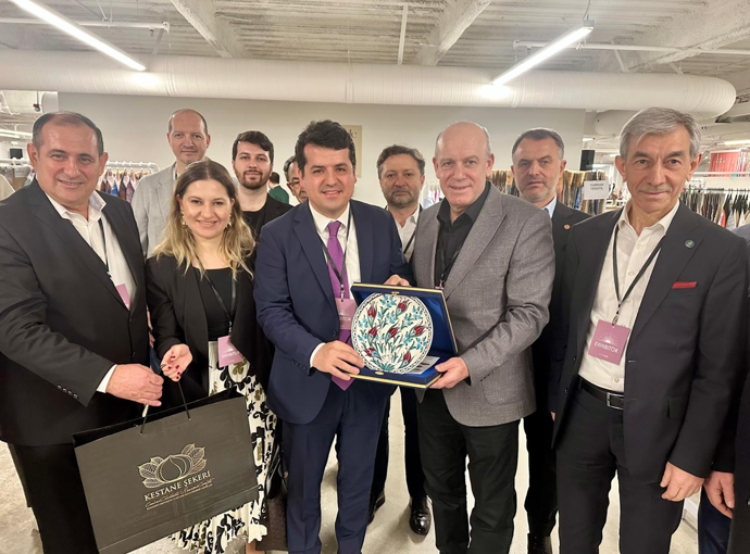 BTSO Türk tekstilini Los Angeles’ta tanıttı - Resim : 1