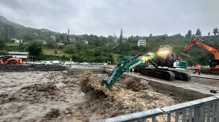 Karadeniz sele teslim: Vatandaşlara kritik uyarı - Resim : 1
