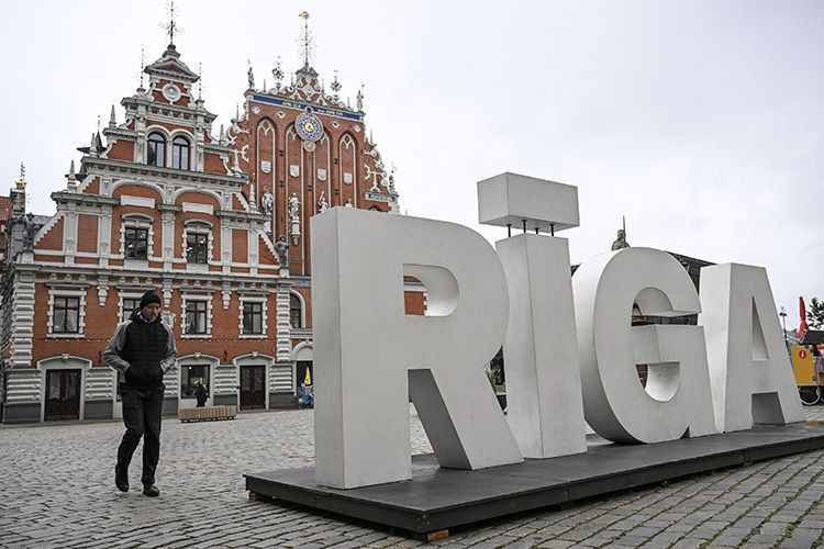 Türk pasaportundan dev sıçrama! Dünyanın en güçlü pasaportları listesi güncellendi: İşte en güçlü 10 pasaport - Resim: 12