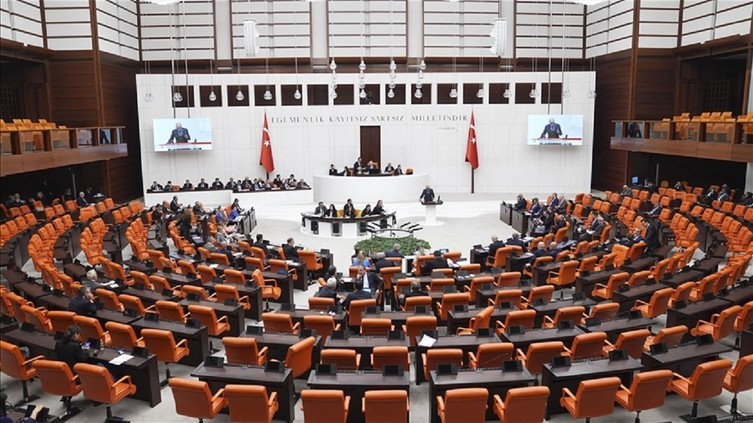 Döviz işlemleri ve ÖTV matrahlarında değişiklik yolda: Plan ve Bütçe Komisyonu ekonomiye ilişkin teklif için toplanıyor