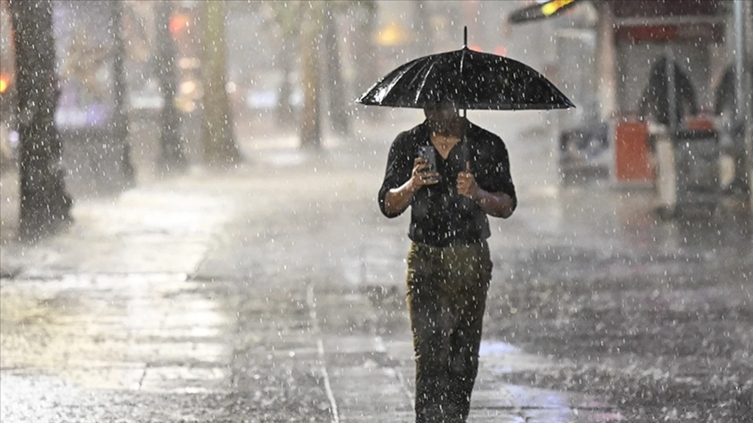 6 Ağustos hava durumu: Meteoroloji’den 12 il için sağanak ve fırtına uyarısı (Bugün hava nasıl olacak?)