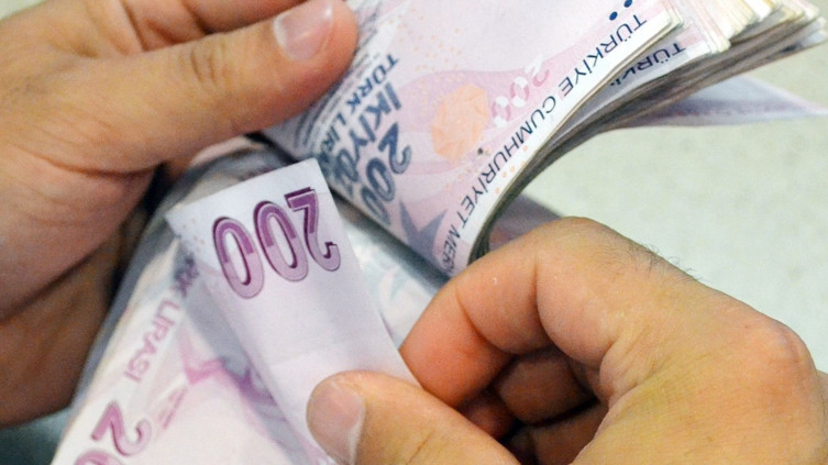 İhtiyaç kredisinde faiz oranları değişti! 150 bin TL'nin geri ödemesi ne kadar oldu? İşte banka banka hesaplama...