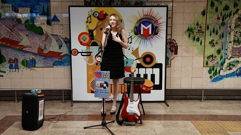 Genç müzisyen Sofie Demi'nin müzik yolculuğu Ukrayna'dan İstanbul sokaklarına uzanıyor - Resim: 4