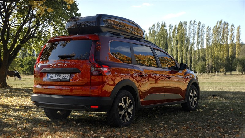 Dacia'nın 7 kişilik modeli Jogger, Türkiye'de satışa sunuluyor - Resim : 3