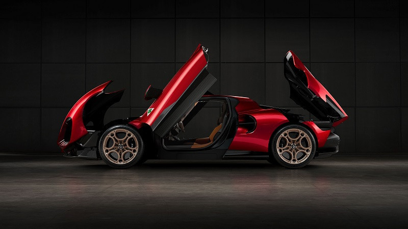 Alfa Romeo, 33 Stradale'nin "kükreme sesini" paylaştı - Resim : 3