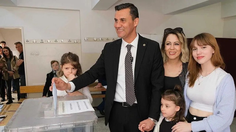 Son dakika: Manisa Büyükşehir Belediye Başkanı Ferdi Zeyrek hayatını kaybetti - Resim : 8