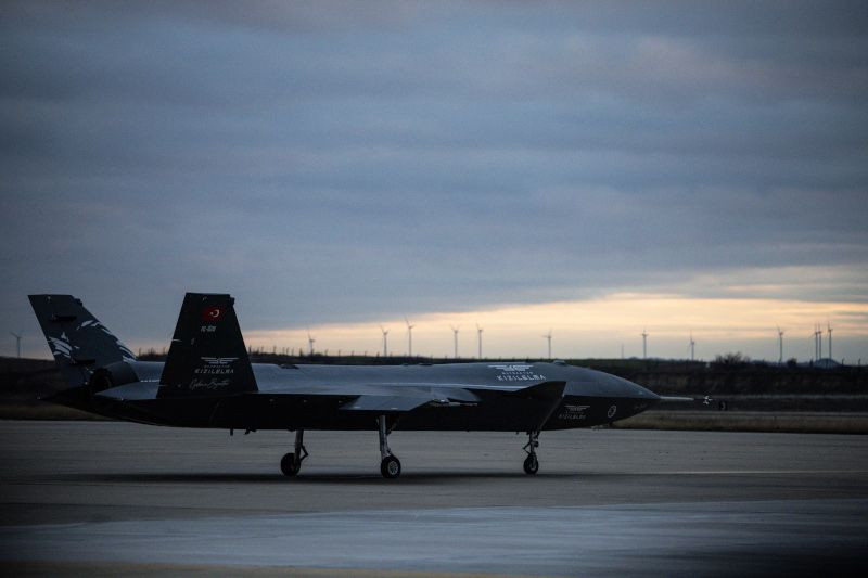Bayraktar Kızılelma gökyüzüyle buluştu - Resim: 5