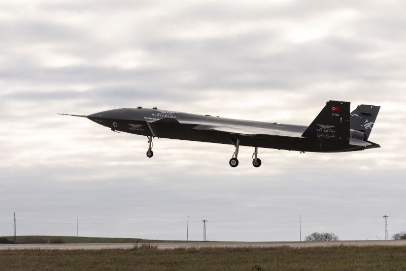 Bayraktar Kızılelma gökyüzüyle buluştu - Resim: 6