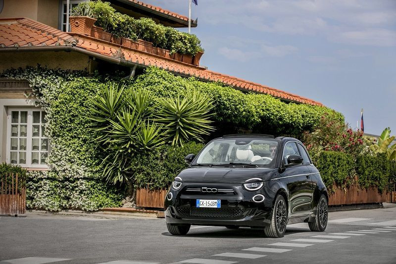 Fiat 500e, 3. kez ‘En İyi Elektrikli Küçük Otomobil’ seçildi - Resim: 4