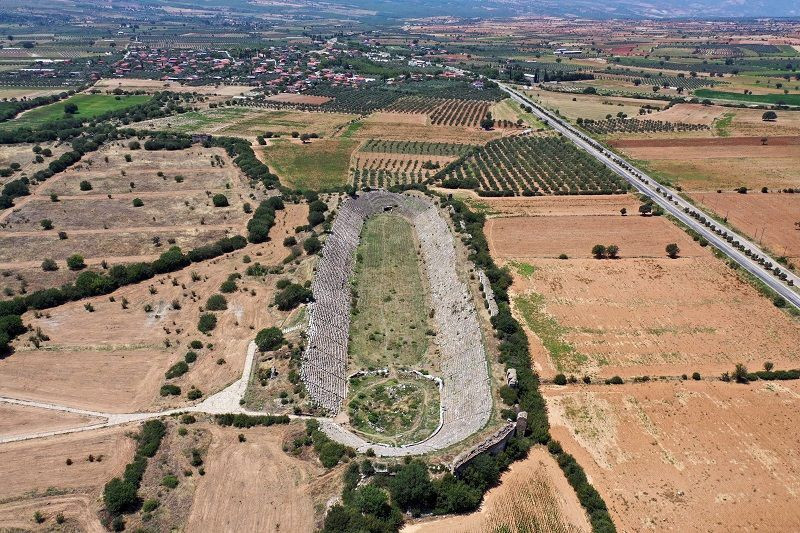 Afrodisias antik kentinde beylikler dönemine ait pazarın izleri bulundu - Resim: 7