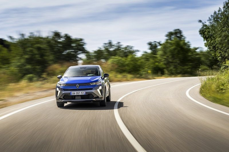 Yenilenen Renault Captur, hibrit motoru ile Türkiye'de - Resim: 6