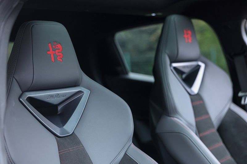 Alfa Romeo'nun ilk elektrikli SUV'u Türkiye’de: Sipariş adedi 500'ü aştı - Resim: 6