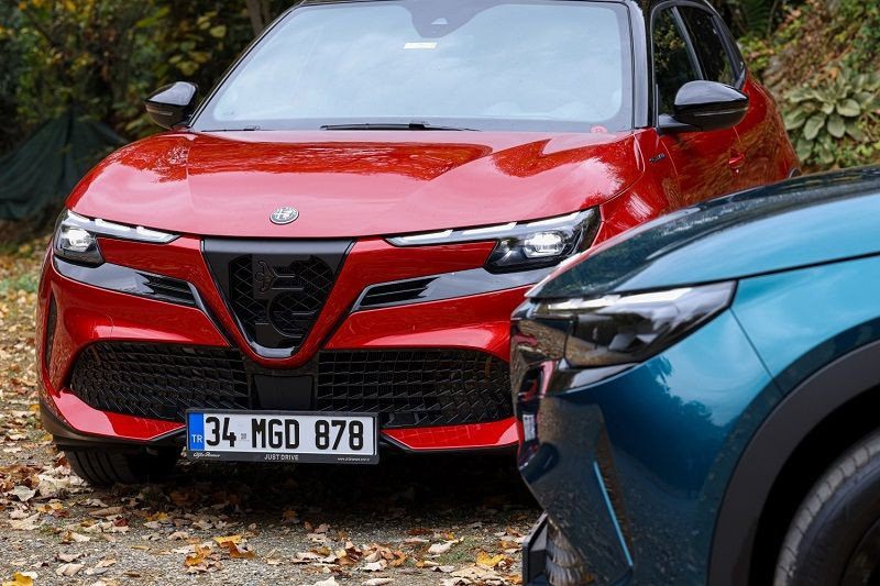 Alfa Romeo'nun ilk elektrikli SUV'u Türkiye’de: Sipariş adedi 500'ü aştı - Resim: 5