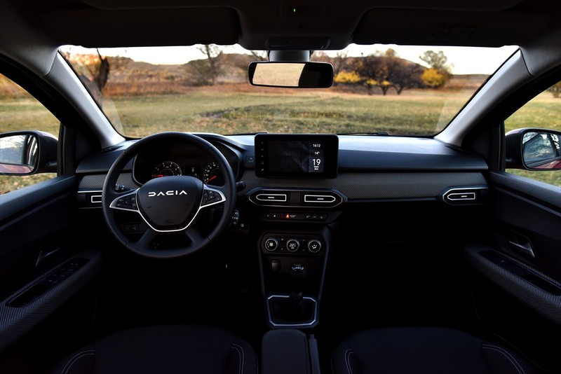 Dacia'nın 7 kişilik modeli Jogger, Türkiye'de satışa sunuluyor - Resim : 4
