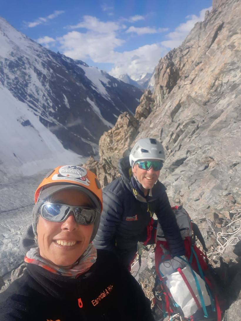 Türk dağcı Esin Handal'ın büyük başarısı! 4 kişiden 1'inin öldüğü o dağa tırmandı! - Resim: 5