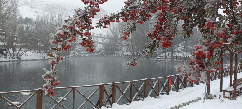 Sibirya soğuklarına rağmen donmayan tek göl! Anadolu'nun Nazar Boncuğu - Resim: 4