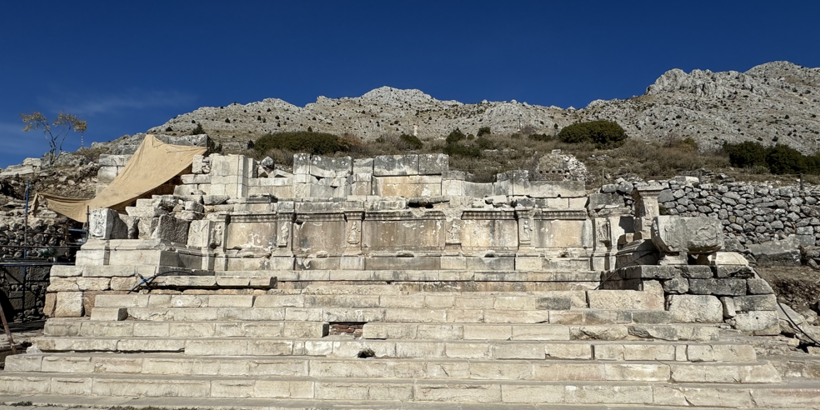 Sagalassos Antik Kenti'ndeki 1892 yıllık Hadrianus Çeşmesi gün yüzüne çıkarılıyor - Resim : 2