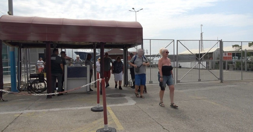 Bir ilçe nüfusu kadar insan tek gemiyle Alanya'ya geldi - Resim: 5