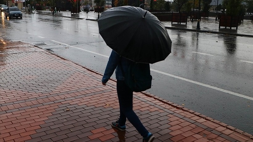 Meteoroloji 7 il sarı kodlu alarm verdi: Sağanak ve kuvvetli rüzgara dikkat! - Resim : 1