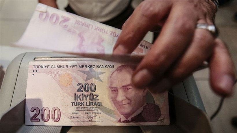 Hazine, 2,6 milyar lira borçlandı