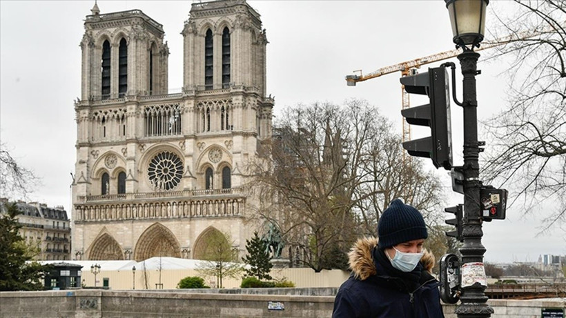 Paris'te skuter kiralama dönemi bitiyor