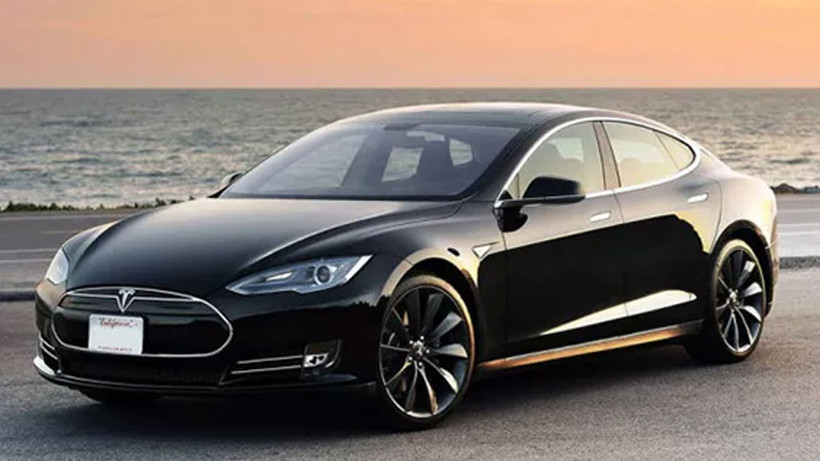 Tesla, yaklaşık 200 bin aracını geri çağırıyor