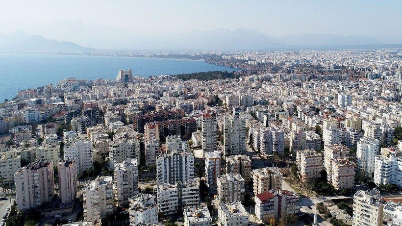 Şubat ayı konut satış istatistikleri açıklandı: Yabancıya konut satışında ilk sıra Antalya'nın