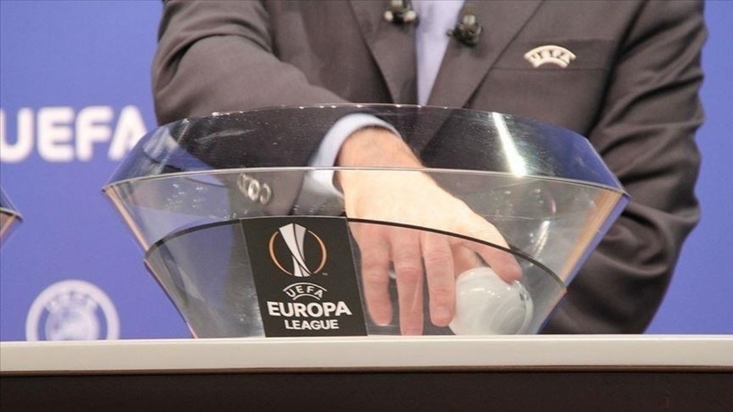 Beşiktaş ve Trabzonspor'un UEFA Avrupa Ligi play-off turundaki rakipleri belli oldu