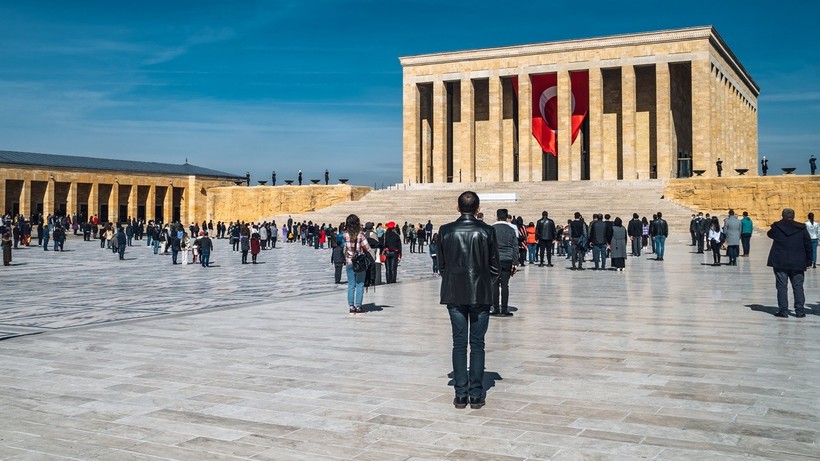 Anıtkabir 23 Nisan'da 200 bini aşkın ziyaretçiyi ağırladı