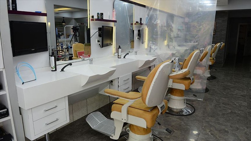 Berber, kuaför ve güzellik salonları için tatil düzenlemesi 1 Ocak'tan itibaren uygulamaya giriyor