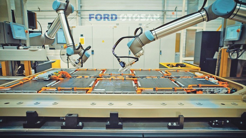 Ford Otosan'ın elektrifikasyon yolculuğuna yeni finansman