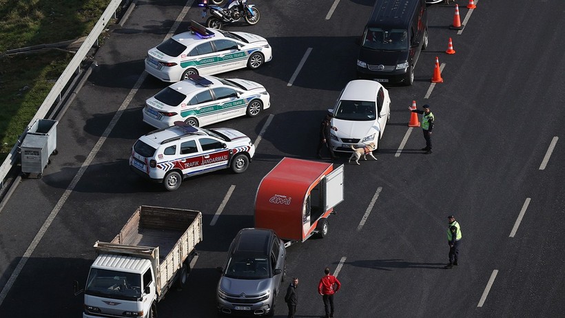 İstanbul'da yılbaşı güvenliği nedeniyle yollar trafiğe kapatılıyor