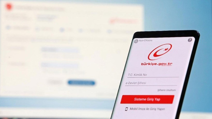 e-Devlet Kapısı'na geçen yıl 4,4 milyar girişle rekor kırıldı
