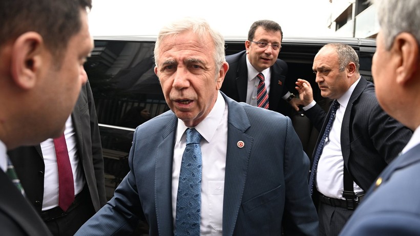 Van Barosu, Yavaş hakkında suç duyurusunda bulundu