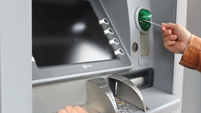 ATM'lerde yeni dönem başlıyor: Artık 10 ve 20 TL'lik banknotlar çekilemeyecek