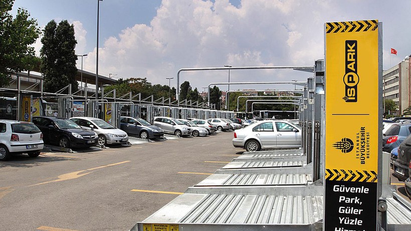 İSPARK'a ait 36 otopark ruhsatları olmadığı gerekçesiyle kapatıldı