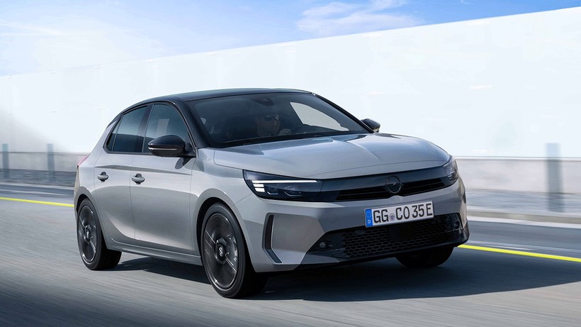 Opel'in 2024 hedefi her modelde elektrikli alternatif